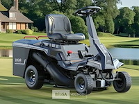 Zitmaaier tractor - afbeelding 1 van  1