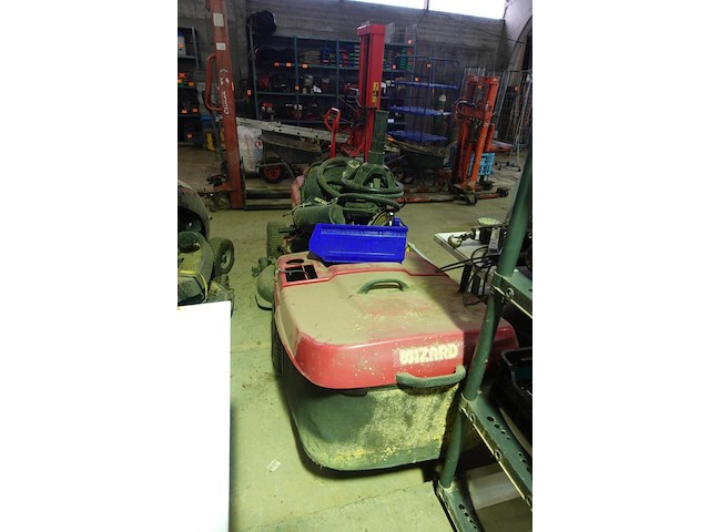 Zitmaaier (voor onderdelen) - afbeelding 7 van  7