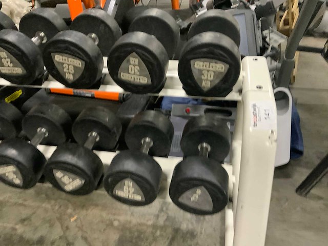 Ziva dumbbell set 20 t/m 40kg krachtstation - afbeelding 2 van  6