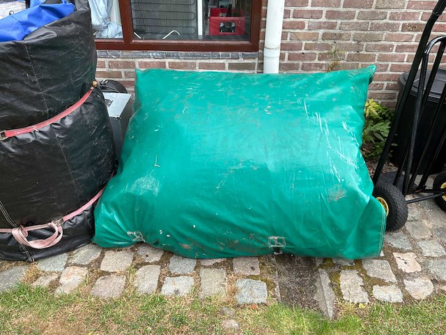 Zizo leeuw springkasteel - afbeelding 5 van  5