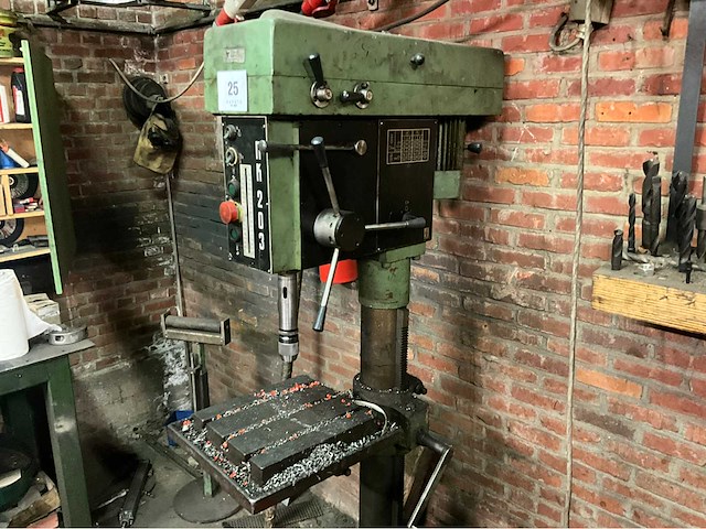 Zmm metalik - nk 203 - pillar drilling machine - 1986 - afbeelding 2 van  9