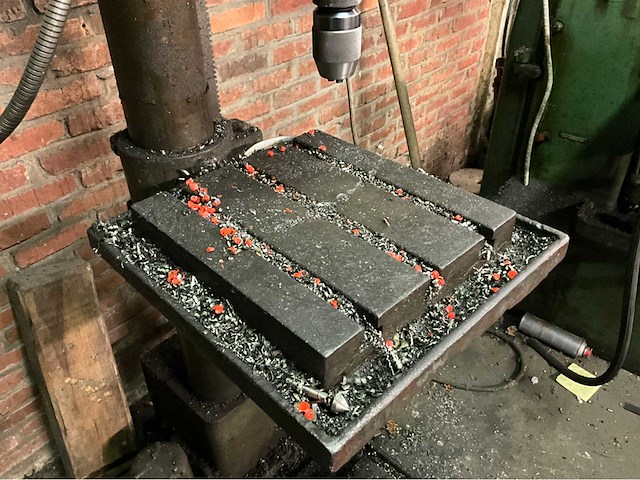 Zmm metalik - nk 203 - pillar drilling machine - 1986 - afbeelding 6 van  9