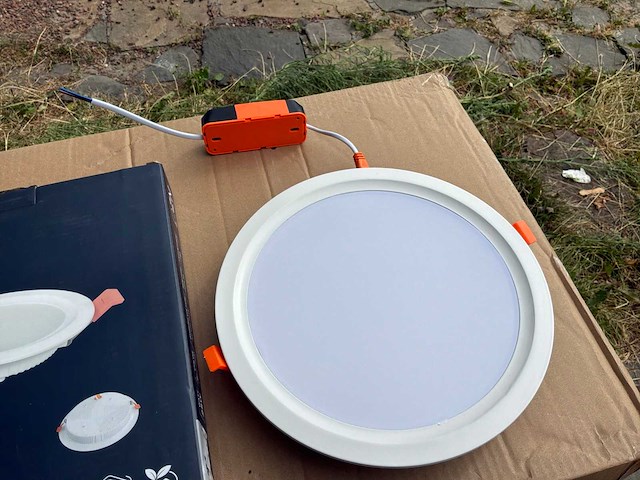 Zn lights zn-2204 wandverlichting (100x) - afbeelding 1 van  2