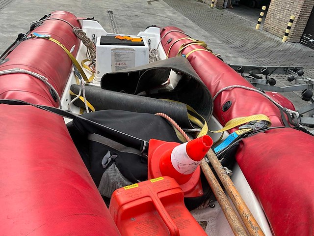 Zodiac pro 11 470 r rubberboot - afbeelding 11 van  12