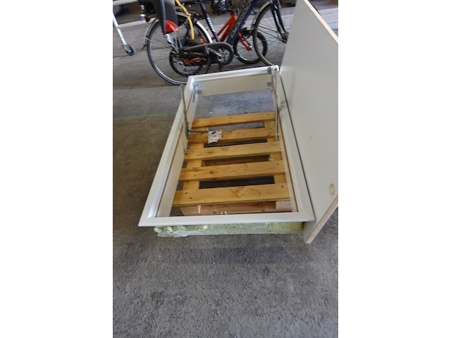 Zoldertrap met luik - afbeelding 2 van  5