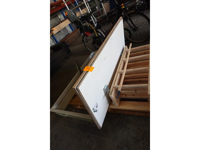 Zoldertrap met luik - afbeelding 4 van  5