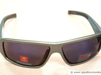 Zonnebril puma & puma - afbeelding 2 van  3