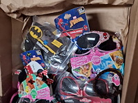 Zonnebrillen en armbanden - afbeelding 5 van  6