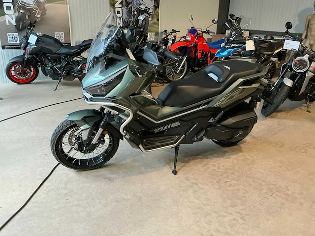 Zontes 368 motorfiets - afbeelding 11 van  15