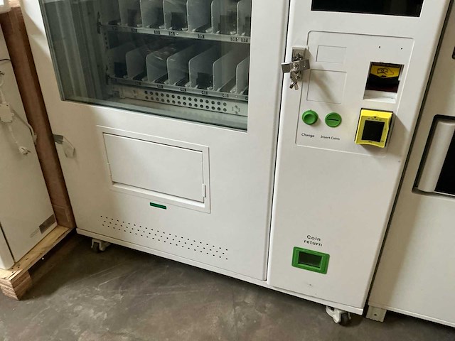 Zoomgu fel-9c verkoopautomaat - afbeelding 3 van  15