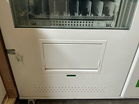 Zoomgu fel-9c verkoopautomaat - afbeelding 7 van  15