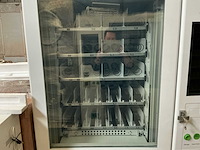 Zoomgu fel-9c verkoopautomaat - afbeelding 6 van  11