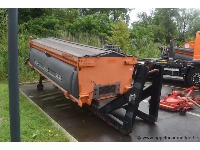Zoutstrooier, bucher, giletta unioa uh4000 a/id, bouwjaar 2015, 4m³ vast, 2600l vloeistof, 3020kg leeggewicht, werking niet gekend - afbeelding 2 van  6