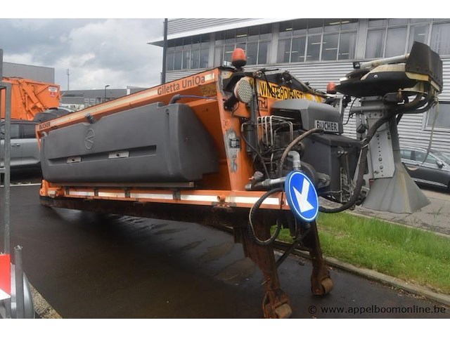 Zoutstrooier, bucher, giletta unioa uh4000 a/id, bouwjaar 2015, 4m³ vast, 2600l vloeistof, 3020kg leeggewicht, werking niet gekend - afbeelding 4 van  6