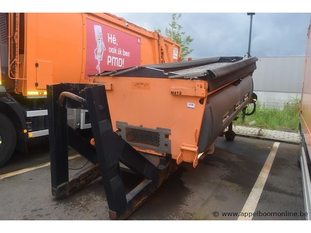 Zoutstrooier, bucher, uh4000 a/id, bouwjaar 2015, 4m³ vast, 2600l vloeistof, 3020kg leeggewicht, werking niet gekend - afbeelding 1 van  6