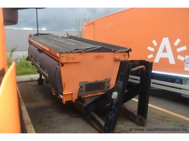 Zoutstrooier, bucher, uh4000 a/id, bouwjaar 2015, 4m³ vast, 2600l vloeistof, 3020kg leeggewicht, werking niet gekend - afbeelding 2 van  6