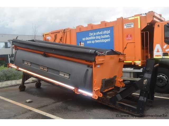 Zoutstrooier, giletta, uh4000 a/id, bouwjaar 2014, 4m³ vaste stof capaciteit, 2600 liter vloeistof capaciteit, leeggewicht 3010kg, werking niet gekend - afbeelding 1 van  5