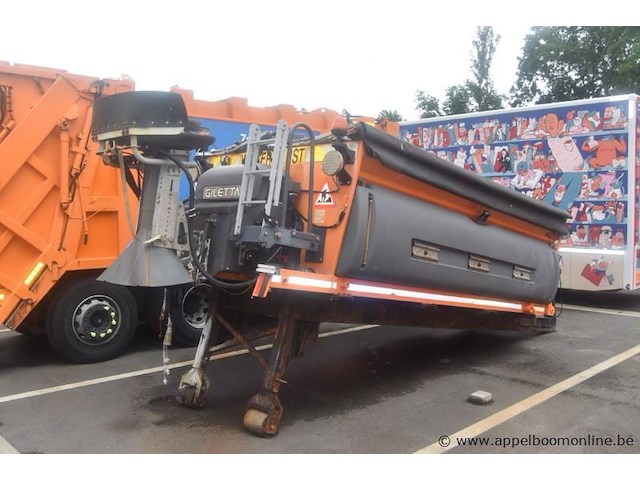 Zoutstrooier, giletta, uh4000 a/id, bouwjaar 2014, 4m³ vaste stof capaciteit, 2600 liter vloeistof capaciteit, leeggewicht 3010kg, werking niet gekend - afbeelding 2 van  5