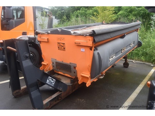 Zoutstrooier, giletta, uh4000 a/id, bouwjaar 2014, leeggewicht 3010kg, vaste stof capaciteit 4m³, vloeistof capaciteit 2600lt, werking niet gekend - afbeelding 1 van  5