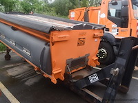 Zoutstrooier, giletta, uh4000 a/id, bouwjaar 2014, leeggewicht 3010kg, vaste stof capaciteit 4m³, vloeistof capaciteit 2600lt, werking niet gekend - afbeelding 2 van  5
