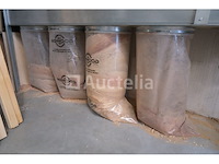 Zuig 4 zakken op het frame - afbeelding 4 van  9