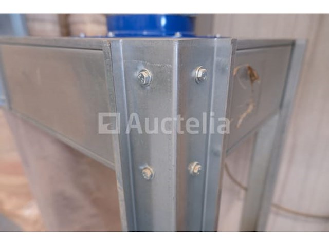 Zuig 4 zakken op het frame - afbeelding 6 van  9