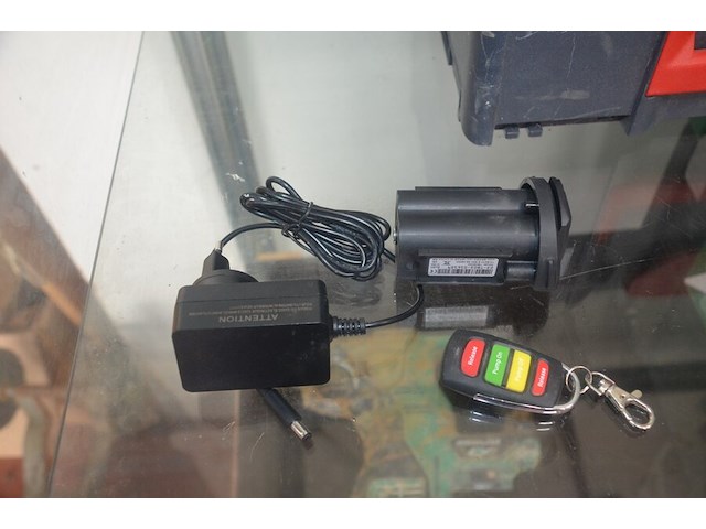 Zuignap grabo topspin met 2 accu en lader in koffer , afstandsbediening grabo (3,4) - afbeelding 6 van  8