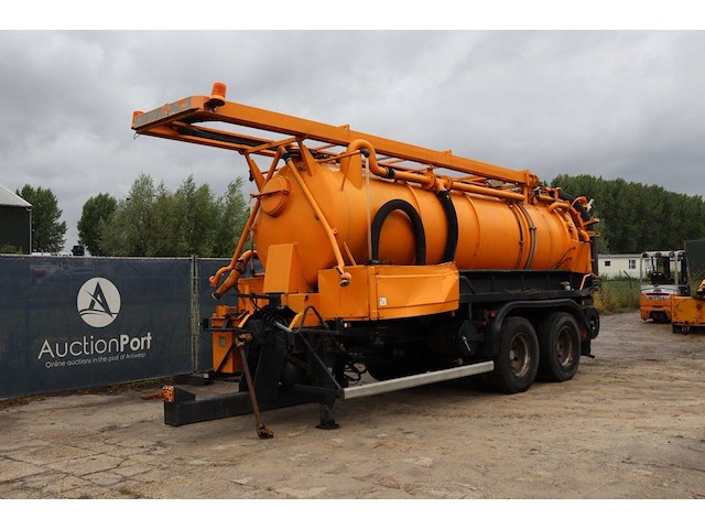 Zuigtank/ontstoppingstank uraca kd716-g 1992 - afbeelding 1 van  1