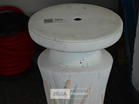 Zuil met bloemenmotief - afbeelding 3 van  3