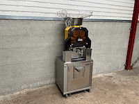 Zumex - speed pro selfservice pro d - sinaasappel citruspers - afbeelding 1 van  6