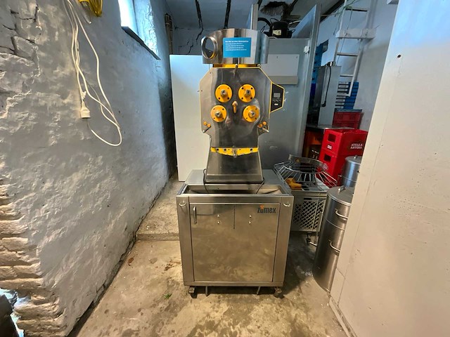 Zumex speed pro self service pod sapcentrifuge - afbeelding 1 van  11