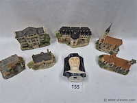 Zuster berta met 6 huisjes - afbeelding 1 van  16