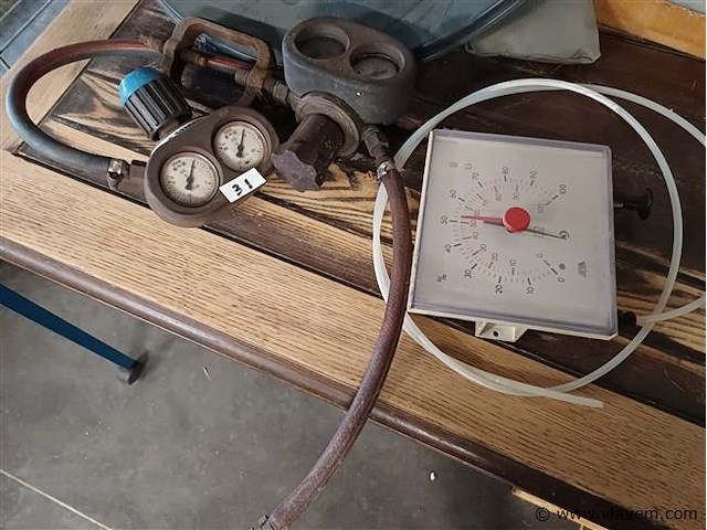 Zuurstof en acityleen ontspanners voor lasapparatuur - afbeelding 1 van  1