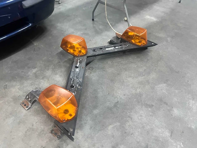Zwaailamp - autoverlichting - afbeelding 2 van  4