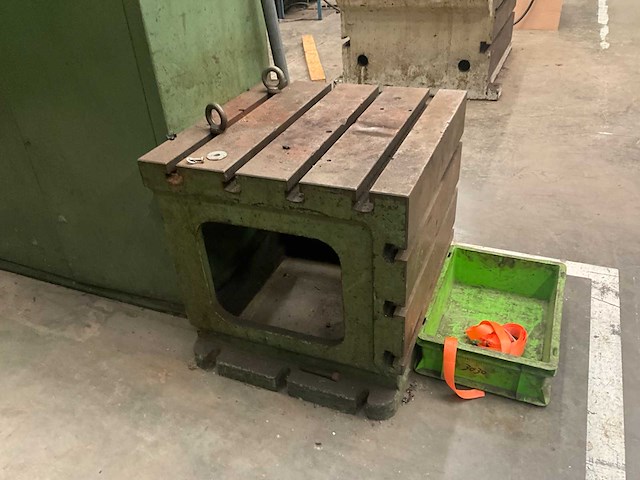 Zwaar metalen matrijzen/machine onderdeel (2x) - afbeelding 2 van  4