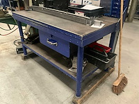 Zwaar metalen werkbank - afbeelding 5 van  9