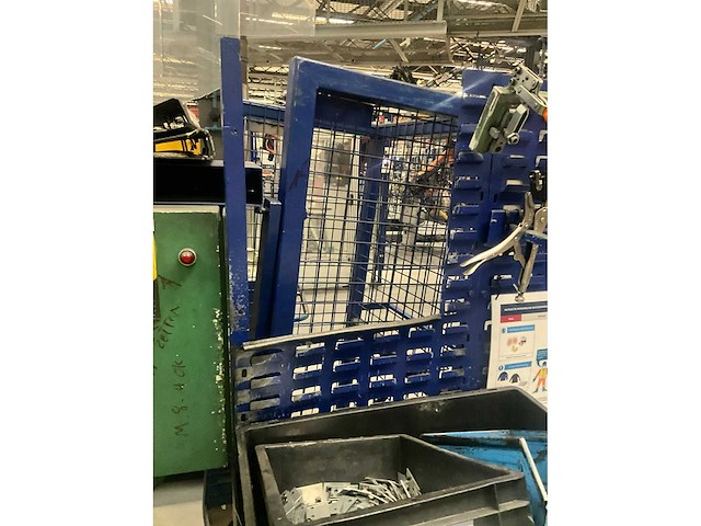 Zwaar metalen werkbank - afbeelding 8 van  9