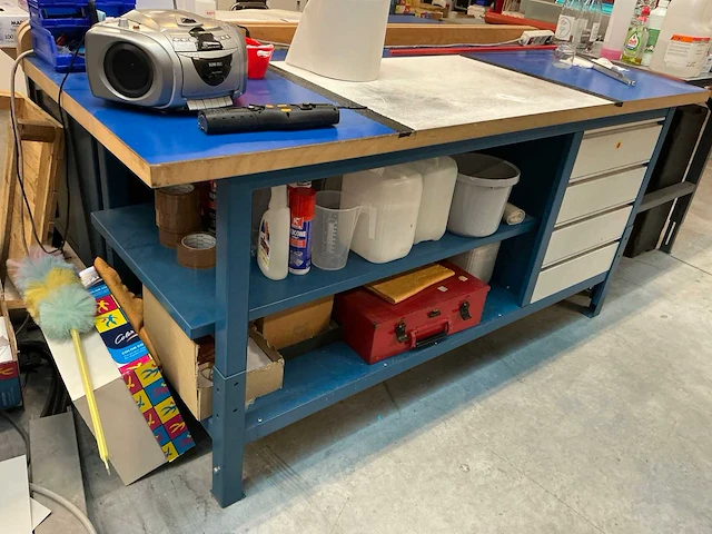Zwaar metalen werktafel (2x) - afbeelding 1 van  8