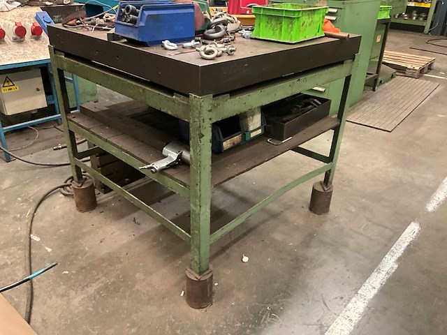Zwaar metalen werktafel - afbeelding 2 van  8