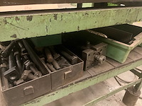 Zwaar metalen werktafel - afbeelding 6 van  8