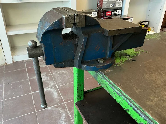 Zwaar metalen werktafel - afbeelding 2 van  5