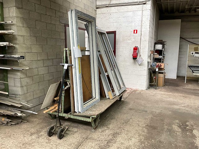 Zwaarlast wagen - afbeelding 1 van  8