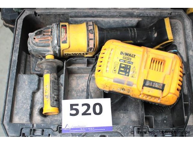 Zware accu haakse slijptol dewalt dcb 118, werking niet gekend - afbeelding 1 van  3