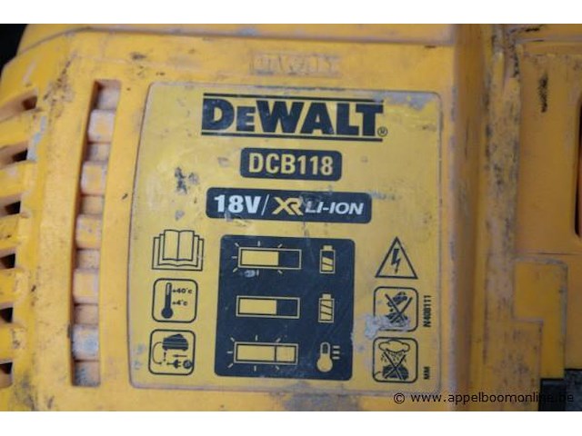 Zware accu haakse slijptol dewalt dcb 118, werking niet gekend - afbeelding 2 van  3