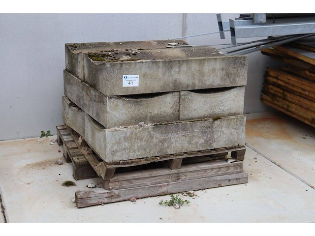 Zware betonnen goten 1000x500x200mm 6 stuks - afbeelding 1 van  1