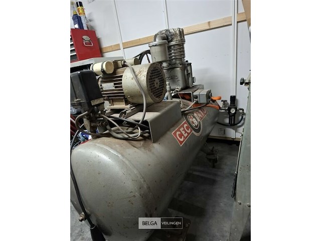 Zware compressor - afbeelding 1 van  7