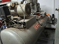 Zware compressor - afbeelding 1 van  7