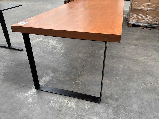 Zware eetkamertafel/werktafel/toontafel - afbeelding 2 van  6