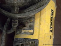 Zware haakse slijptol dewalt 230mm - afbeelding 3 van  3
