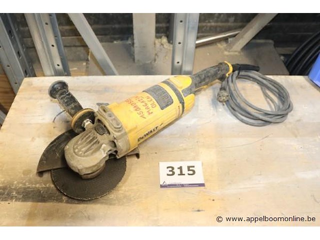 Zware haakse slijptol dewalt dwe4559-qs - afbeelding 1 van  2